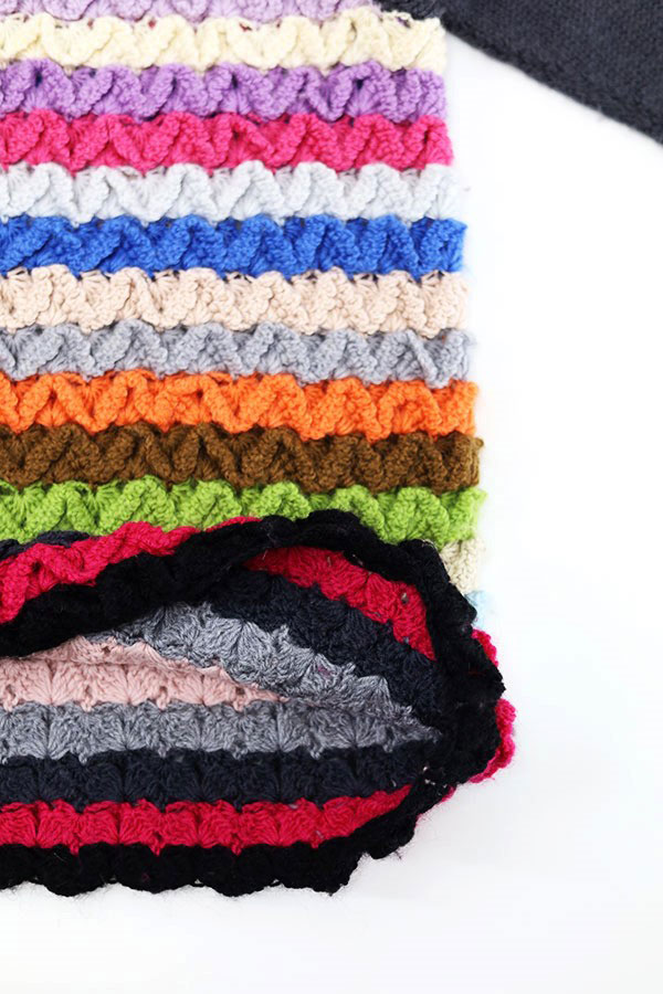 Used Womens 70s-80s Unknown Mock Neck Rainbow Stripe Knit Size L  
