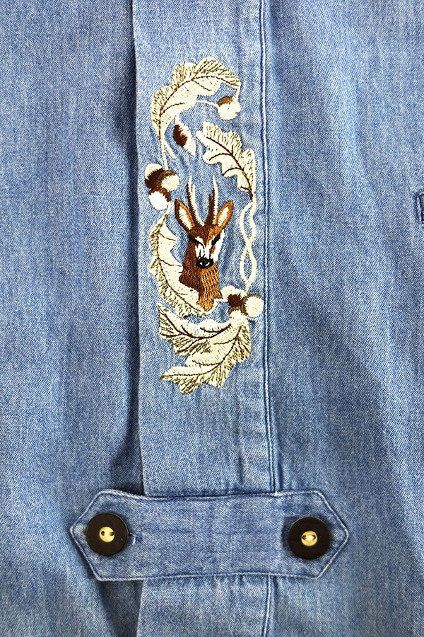 Used 90s canda Deer Denim Tyrolean Shirt Size XL  