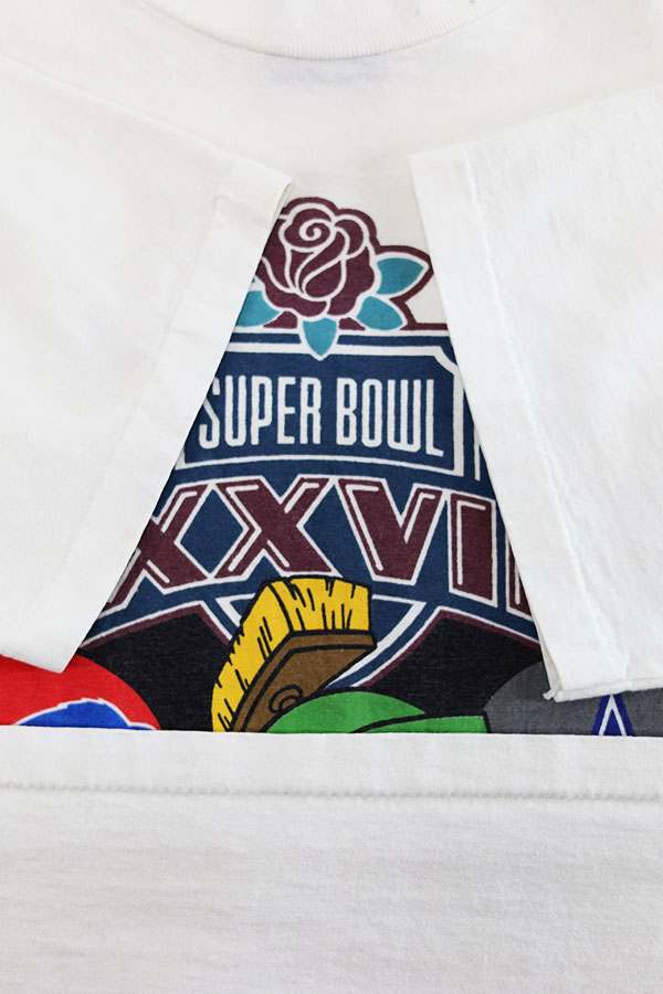 Used 90s USA giant NFL SUPER BOWL  LOONEY TUNES Graphic T-Shirt Size L 
